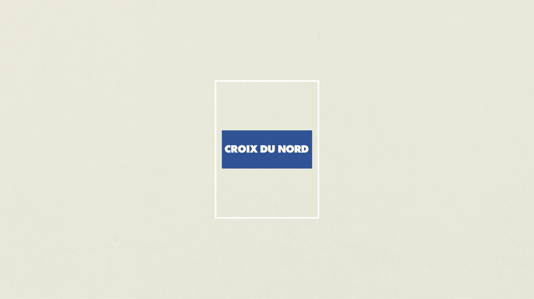 Aplat de couleur beige, logo CROIX DU NORD