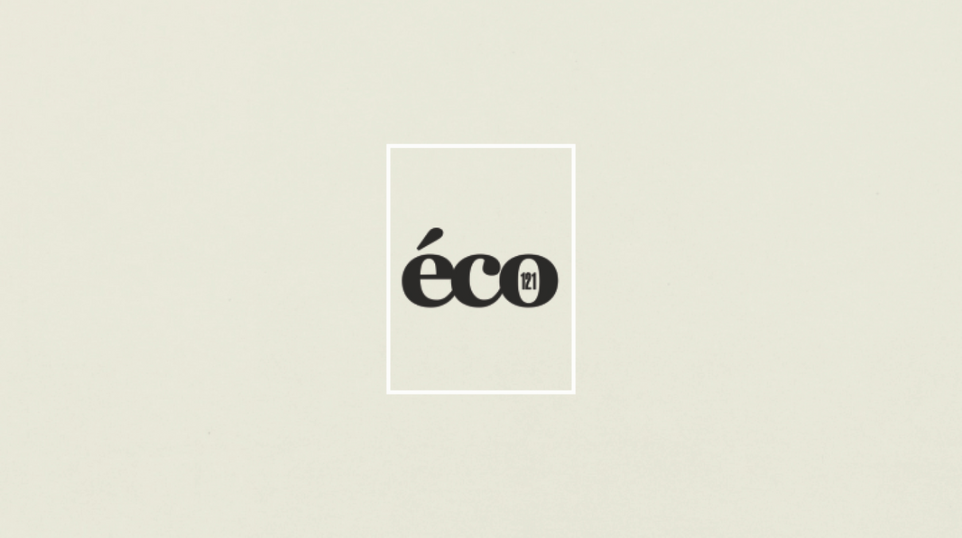 Logo ECO 121, sur aplat de couleur beige.